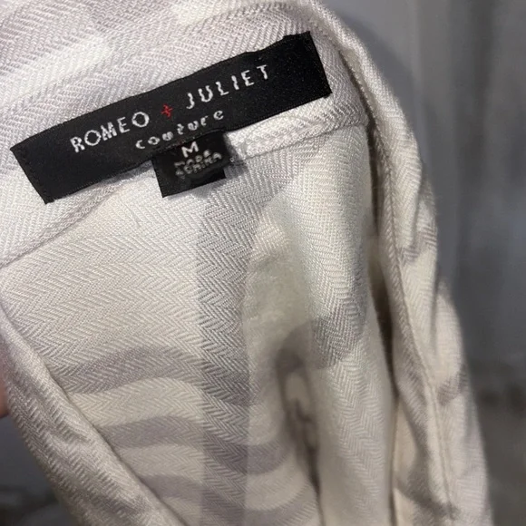 Romeo+Juliet Couture White and Gray Plaid Button-Up Shirt - Picture 6 of 6